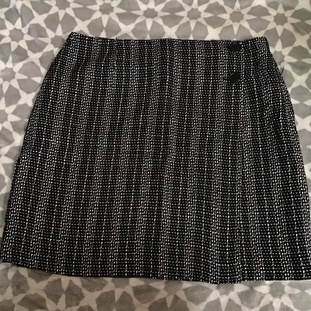 Tweed skirt